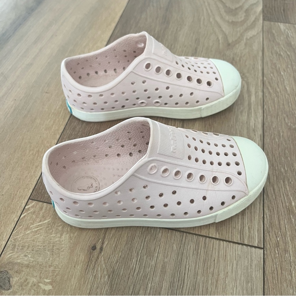 Light pink Native Toddler Sandals